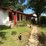 Frühstückspension Maison Iratzean 3*