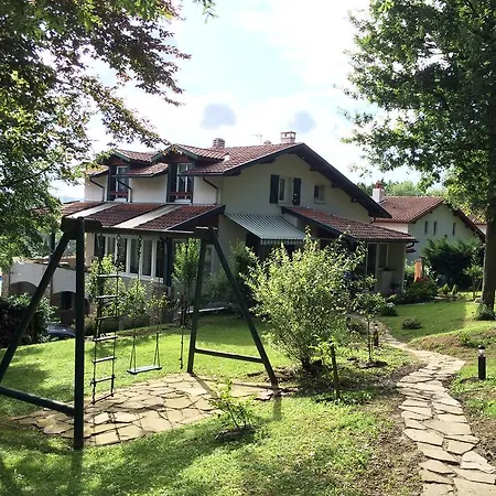 Couette-café Maison Iratzean 3*