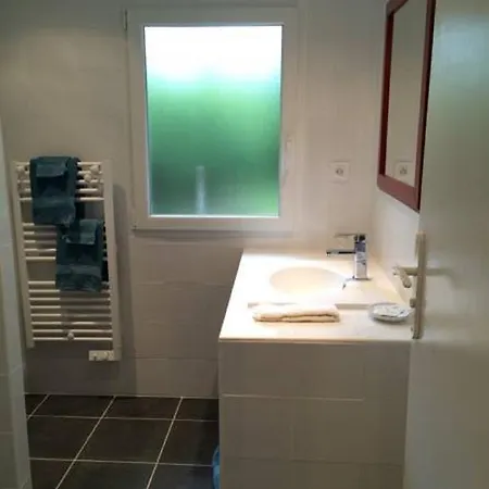 Maison Iratzean Couette-café 3*