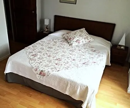 Maison Iratzean Couette-café 3*