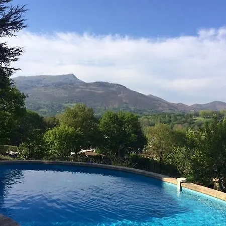 Frühstückspension Maison Iratzean 3*
